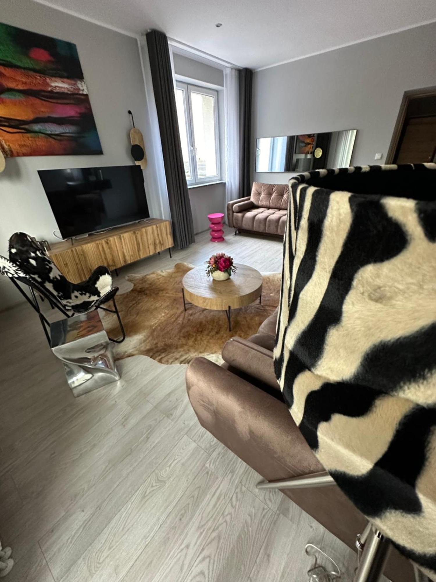 Apartment The Mirrors *